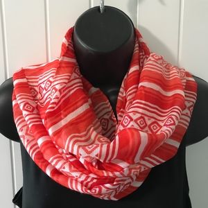 🥳Host Pick🥳Vera B. Scarf Serape Paradise-NWT